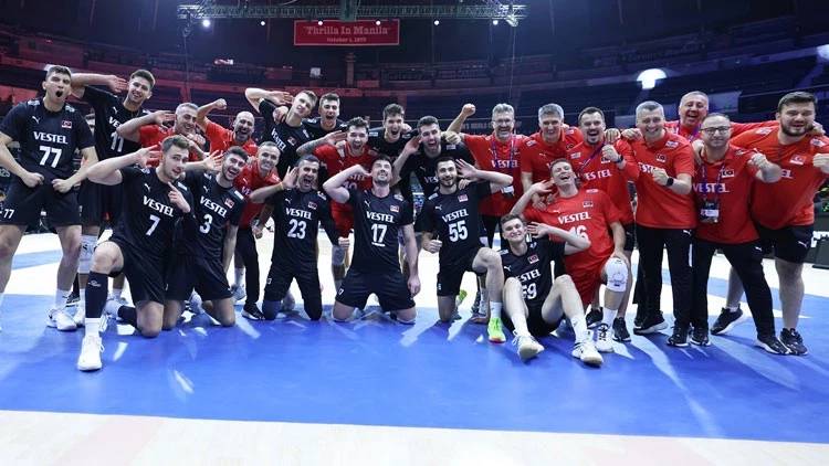 Çeyrek final bileti için kritik mücadele! Türkiye-Hollanda voleybol maçında dev heyecan 4